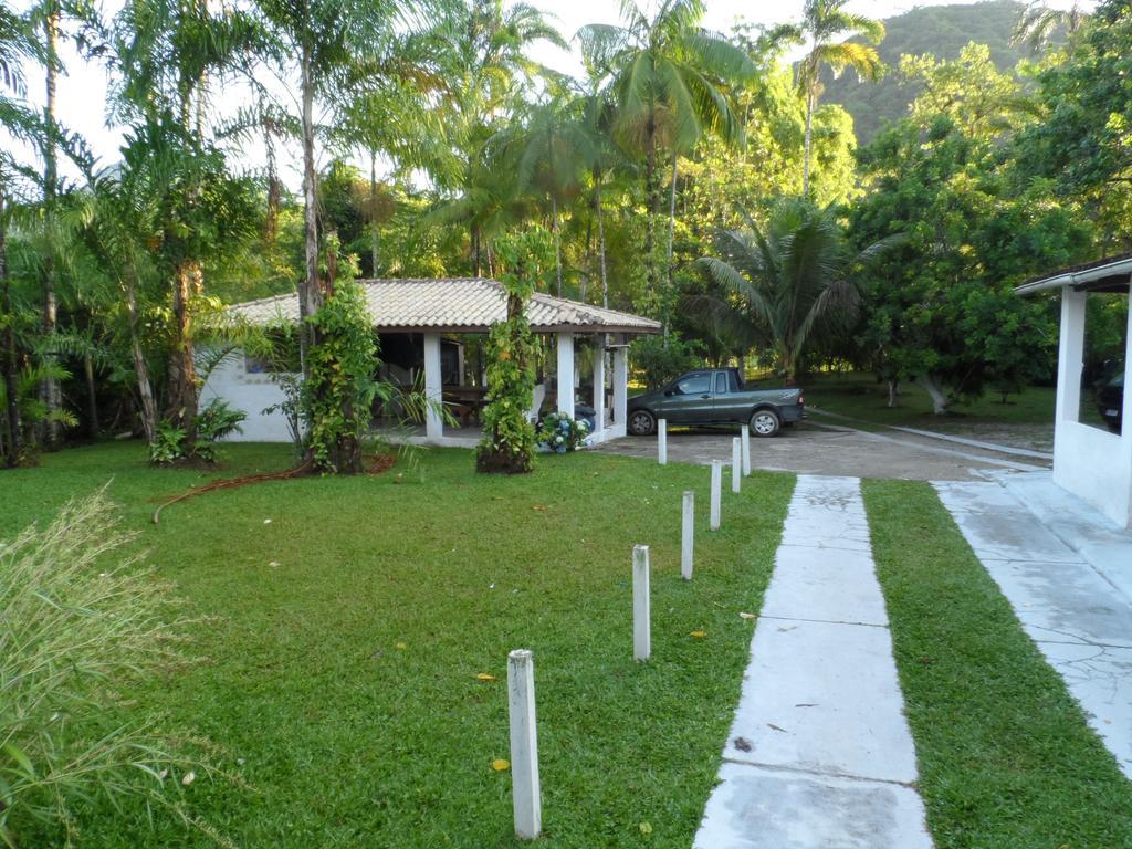 Aptos Familia Com Ar Condicionado Ubatuba Praia Pereque Acu Dış mekan fotoğraf