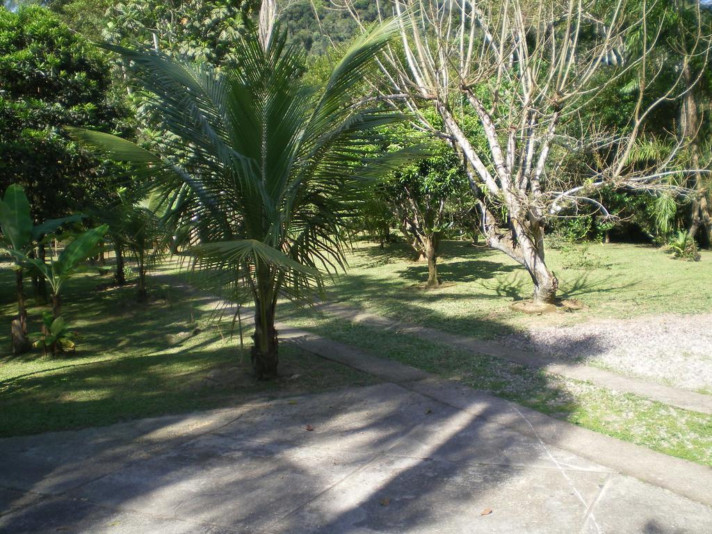 Aptos Familia Com Ar Condicionado Ubatuba Praia Pereque Acu Dış mekan fotoğraf