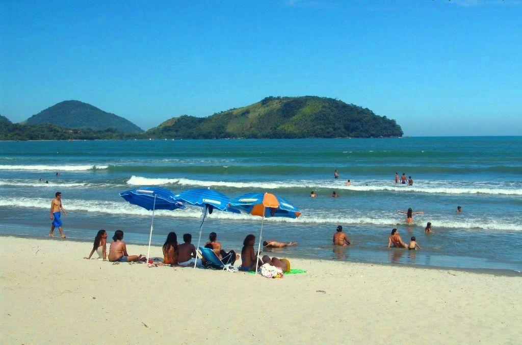Aptos Familia Com Ar Condicionado Ubatuba Praia Pereque Acu Dış mekan fotoğraf